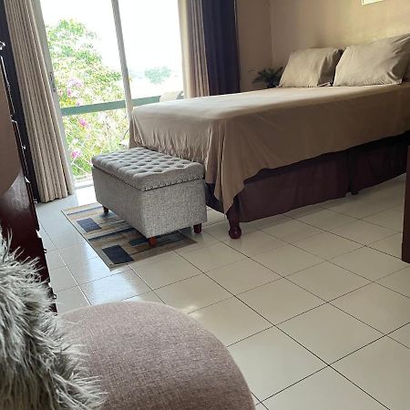 Cityscape At Chelsea Manor / New Kingston Studio! Apartment Ngoại thất bức ảnh